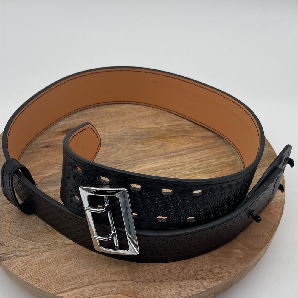 NWOT Galls Men’s leather Belt Size 40